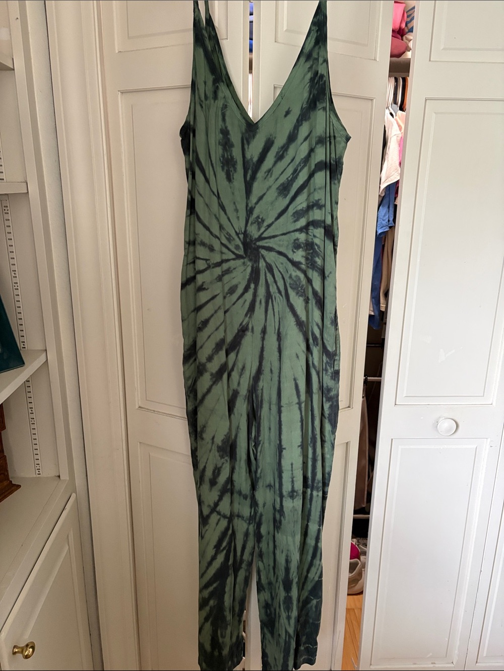 Sleeveless Green Tie-Dye V-Neck romper -Anthropologie size m